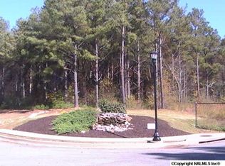 2114 Covington Ln SW, Decatur, AL 35603