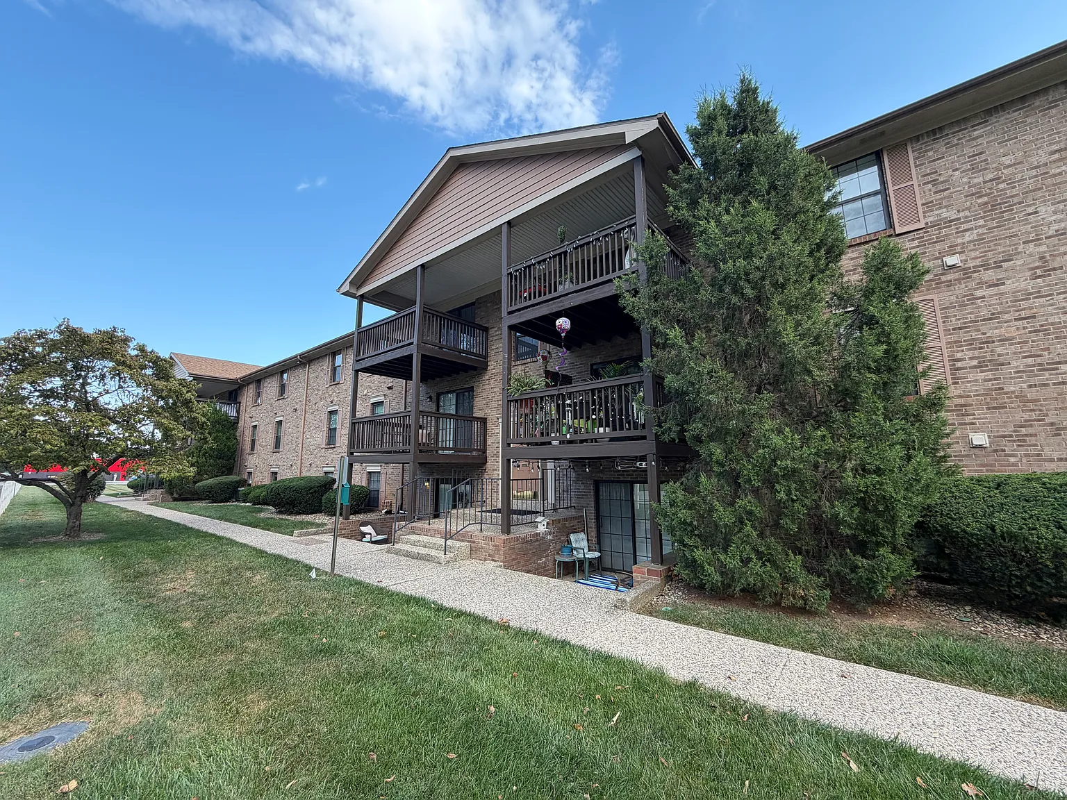 2 bed, 1150 sqft, $1,250 — Photo 1