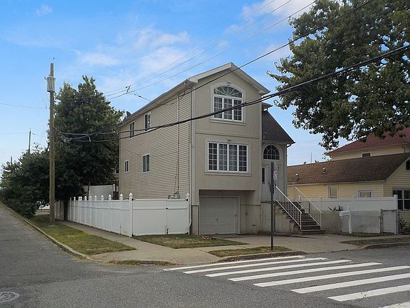 4th image of 1160 Mason Ave