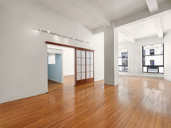 3rd image of 148 W 23rd St #2HJ