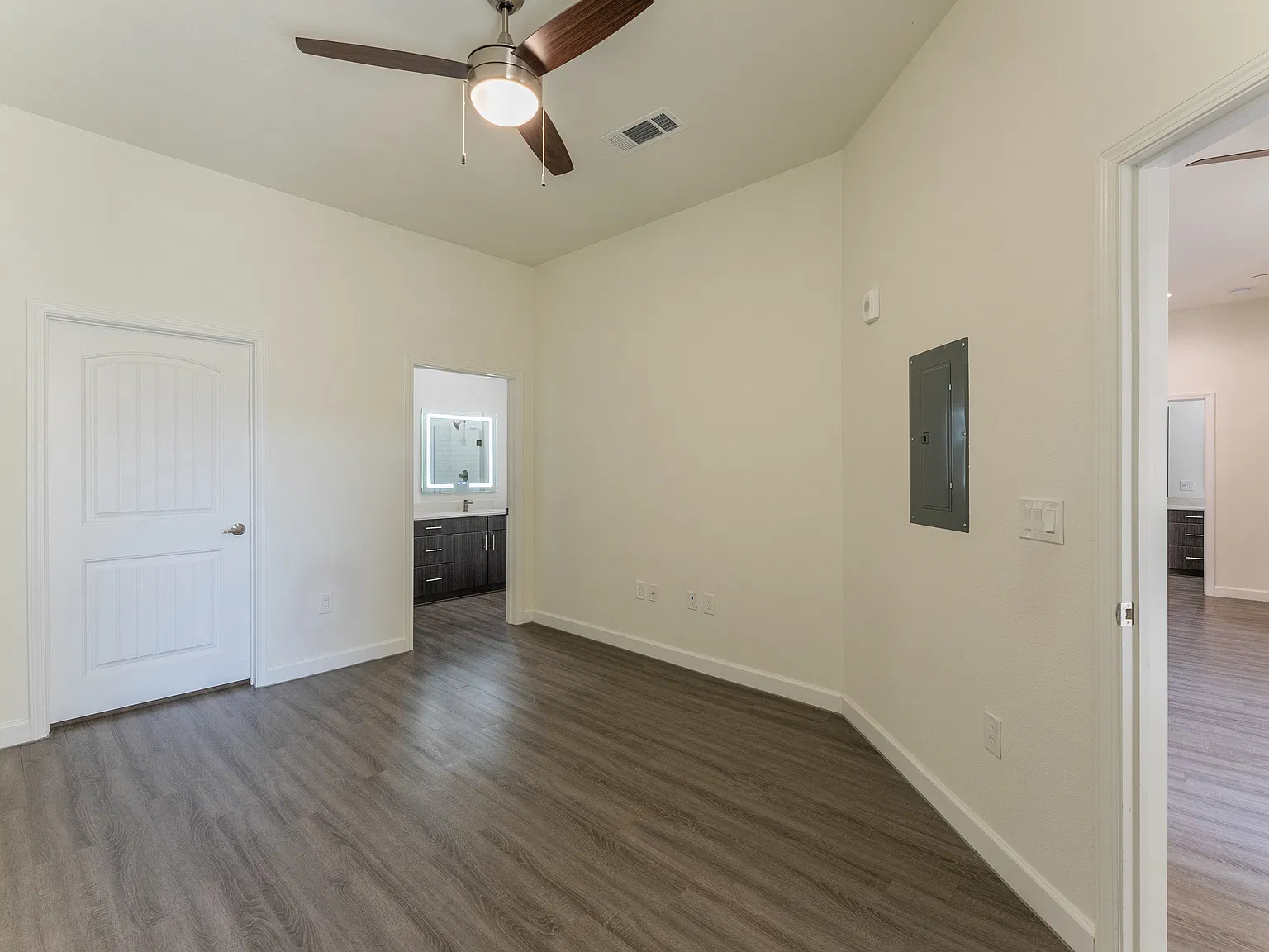 Residences at 3000 Bardin Road — Photo 4