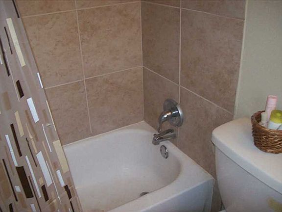 3rd image of 9469 Wardlow Dr