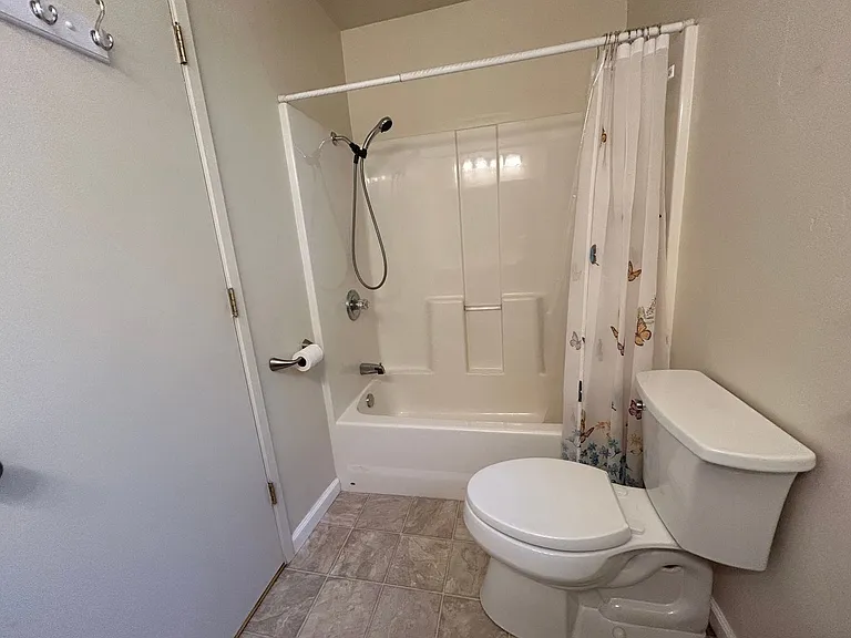 3615 Stauss Ave — Photo 11