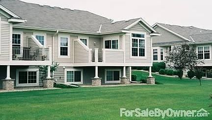 2nd image of 516 Holly Ln N
