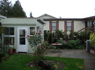 60 N Canal View Rd, Hoodsport, WA 98548