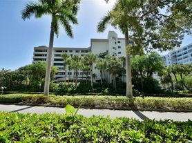 170 Ocean Lane Dr