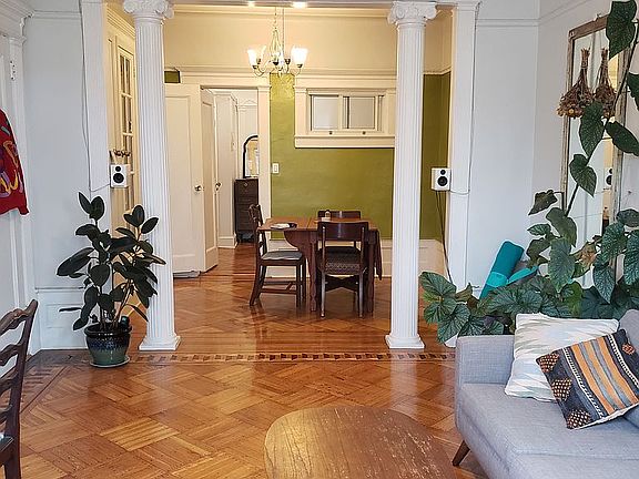 4th image of 163 Sterling St Floor 2