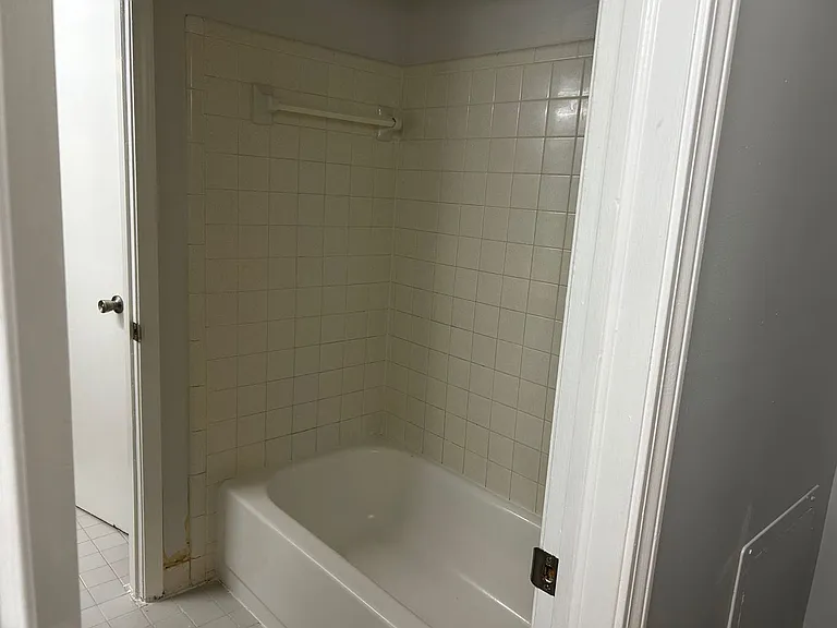 2904C Scotsman Rd — Photo 17