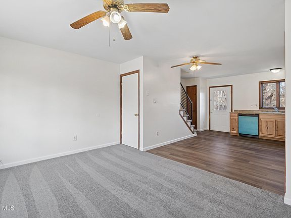 5th image of 21-23 Maple Avenue