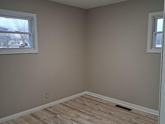 3rd image of 1002 Copper Dr