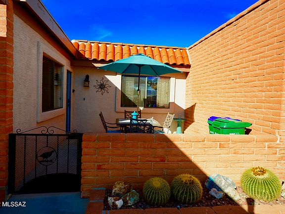 2nd image of 217 N Camino Del Varonil