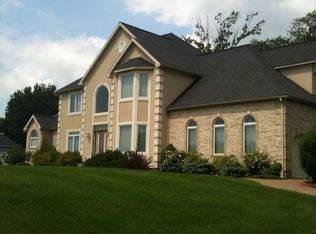 15 Bluefield Ct, Cheshire, CT 06410