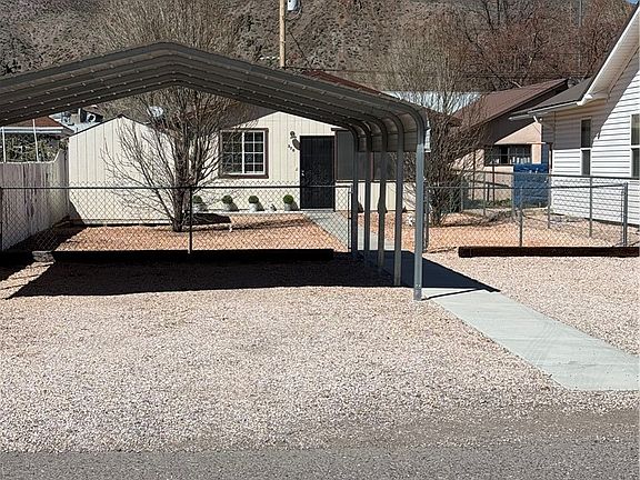 2nd image of 370 Main St