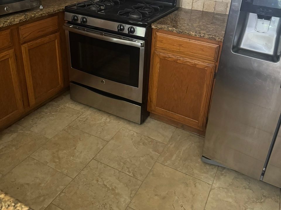 1st image of 8435 Lake Crystal Dr