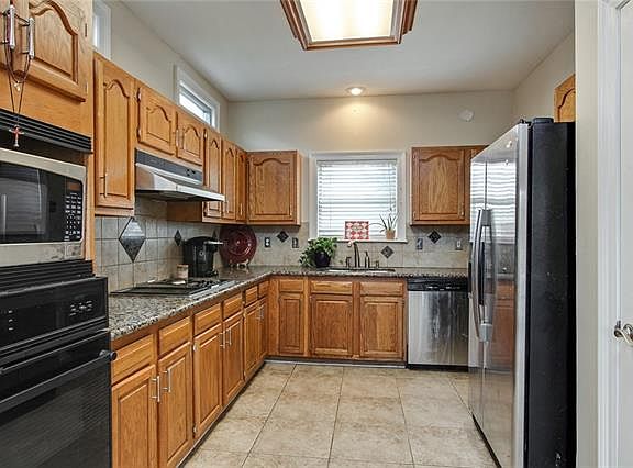 4th image of 4012 Saint Blase Dr