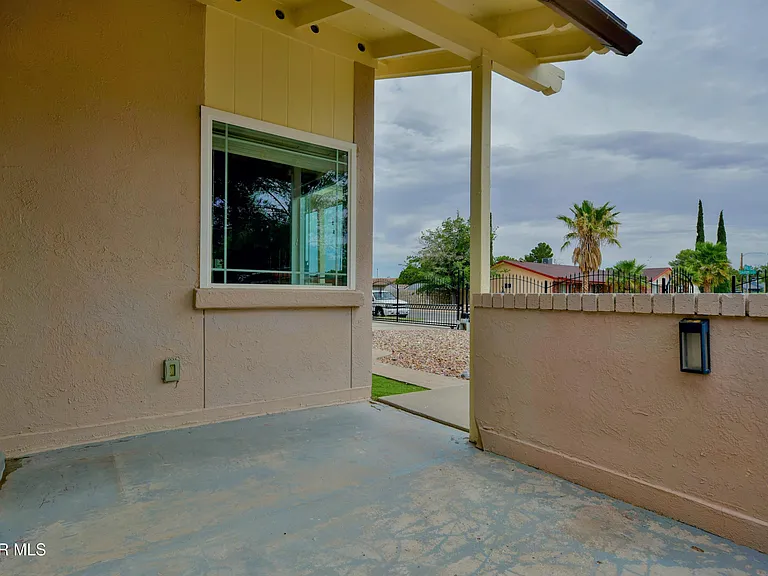 10348 Darin Rd — Photo 6