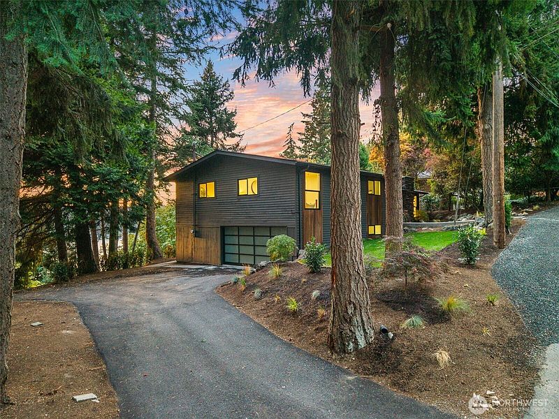 2nd image of 6123 110th Avenue SE