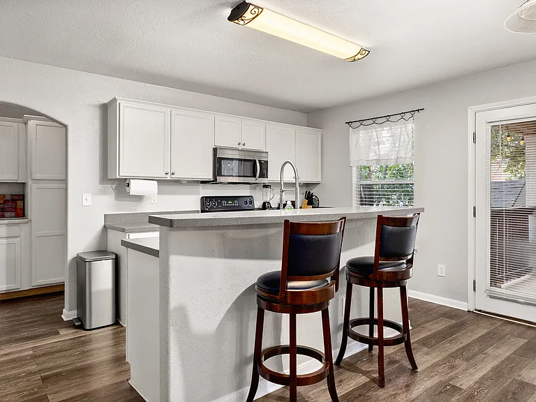 5406 Tomas Cir — Photo 14