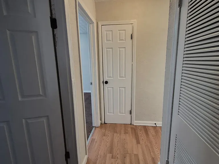 2031 Costello Dr — Photo 8