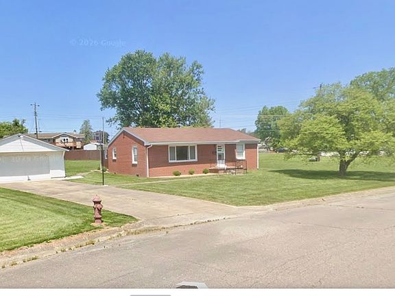 5th image of 804 S Main St