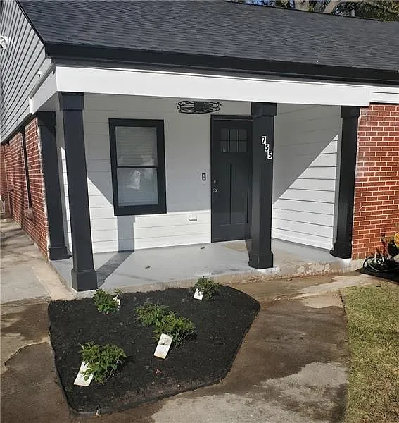 4 bed, 3.0 bath, 1700 sqft, $2,700 — Photo 3