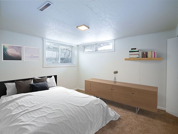 4th image of 1422 S Willson Ave #C