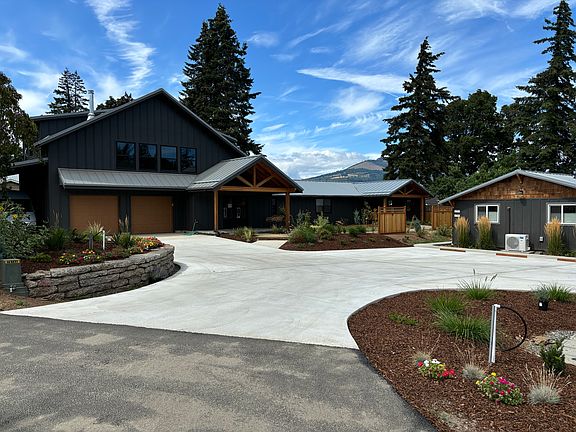 Duplex is on a 1/2 acre lot. Owners live onsite across from the furnished unit.