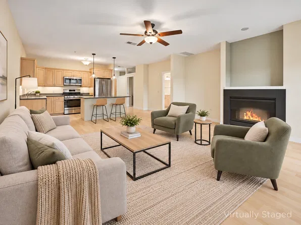555 S Midvale Blvd Unit 321, Madison, WI 53711
