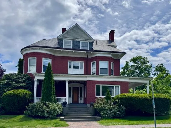 104 West Street, Portland, ME 04102