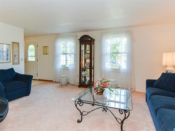 3rd image of 116 N Harleston Dr