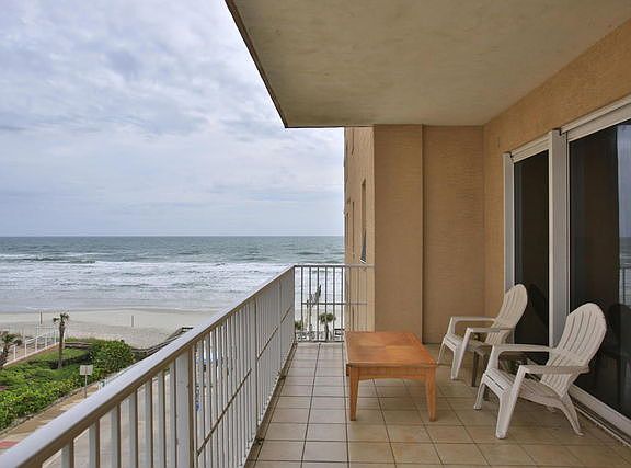 2nd image of 3801 S Atlantic Ave Unit 301