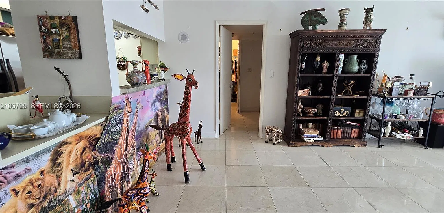 3 bed, 1500 sqft, $4,000 — Photo 4