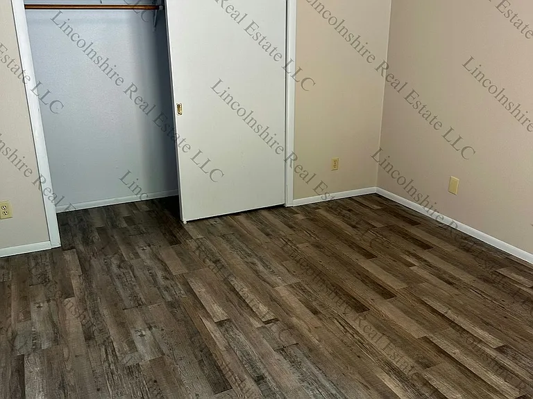 1015 Summit Ave #2 — Photo 10