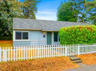 9017 Linden Ave N, Seattle, WA 98103