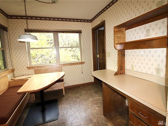 5th image of 225 19th St NE APT 28