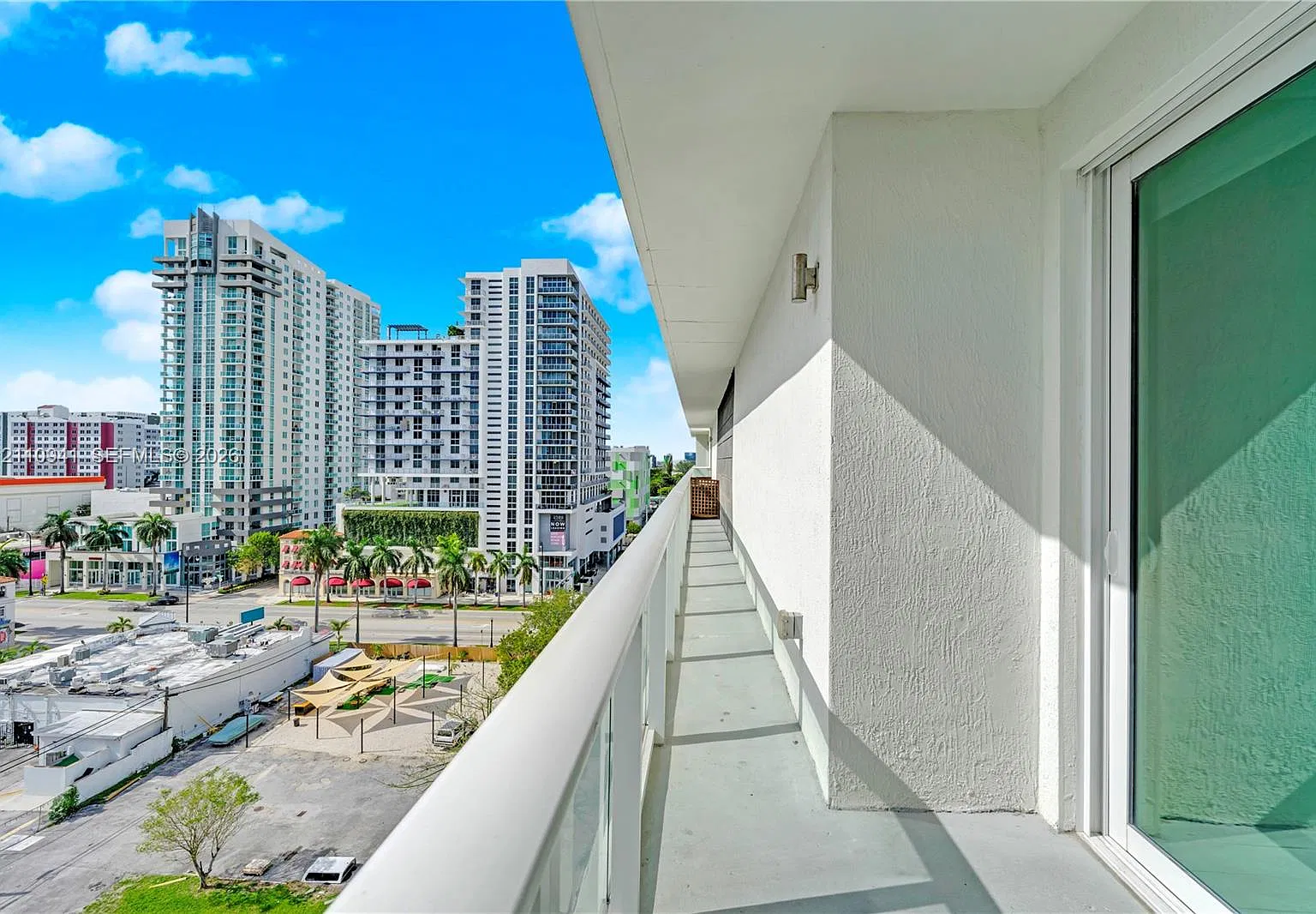 26 Edgewater Condo — Photo 3