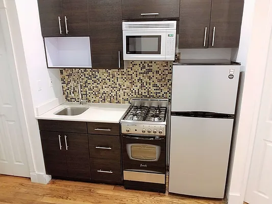 Rented by Igor Ger, LREB | media 9