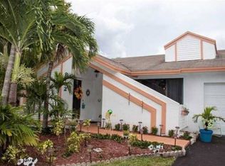 9702 NW 42nd Ct, Sunrise, FL 33351