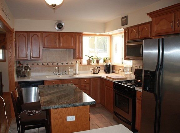 2nd image of 426 W Fremont Ave