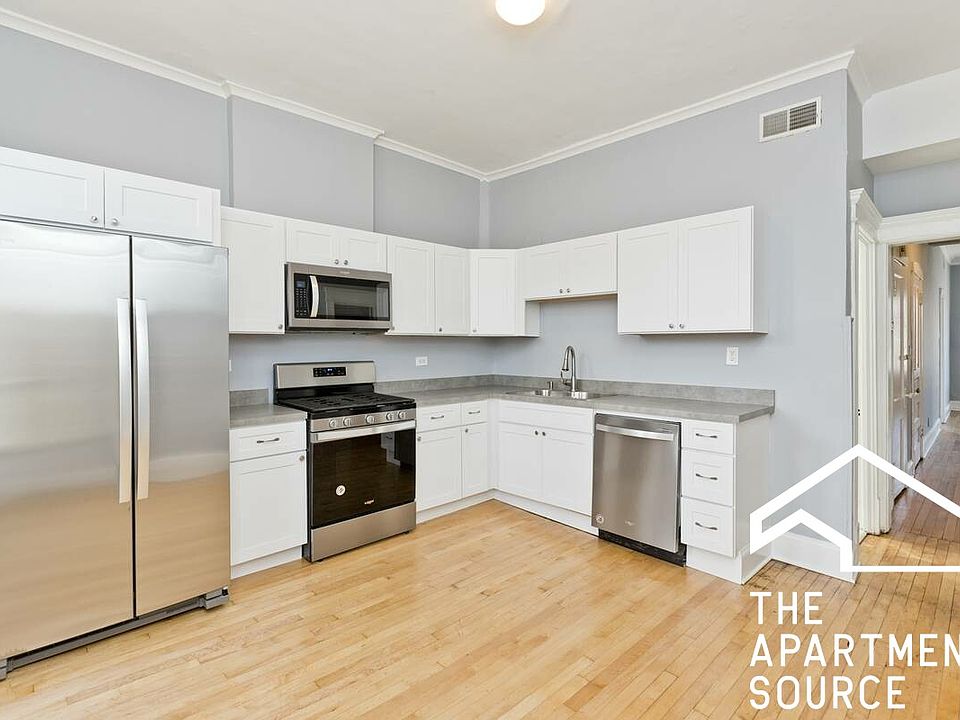 1st image of 3830 N Ashland Ave APT 3