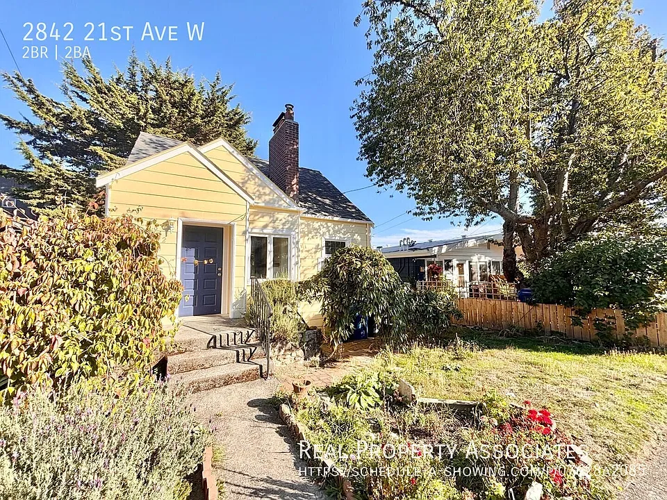 2842 21st Ave W