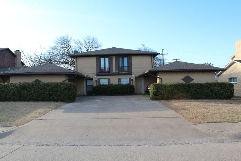 1st image of 15828 El Estado Dr