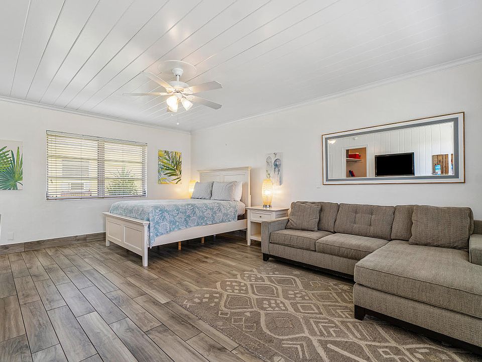 Home For Sale In Grove