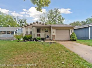 2727 Aurora Dr, Lansing, MI 48910