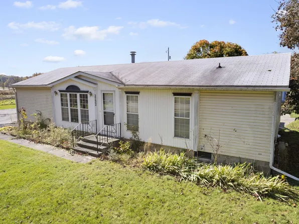 2132 Chapel Rd, Parma, MI 49269