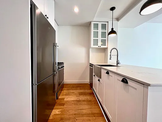 Rented by Zjama Realty Corp | media 2