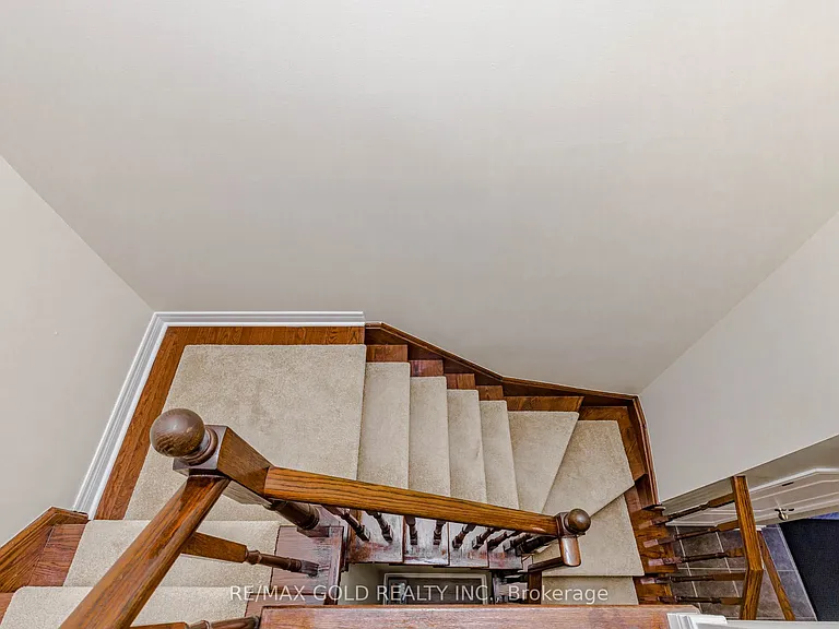 65 Niagara Trl — Photo 21
