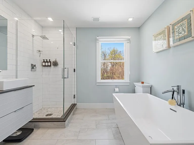 11 N Woods Rd — Photo 31