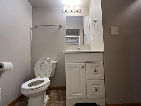 5th image of 3503 Aquila Ave S #1