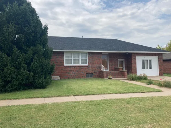 317 N Meade Center St, Meade, KS 67864